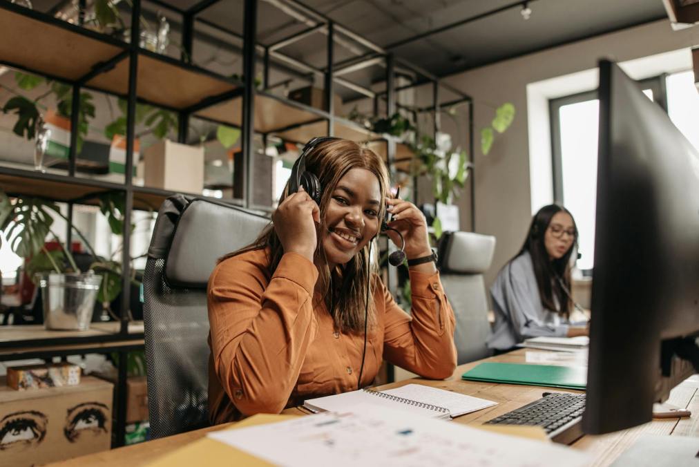 How do you finish a customer support conversation?