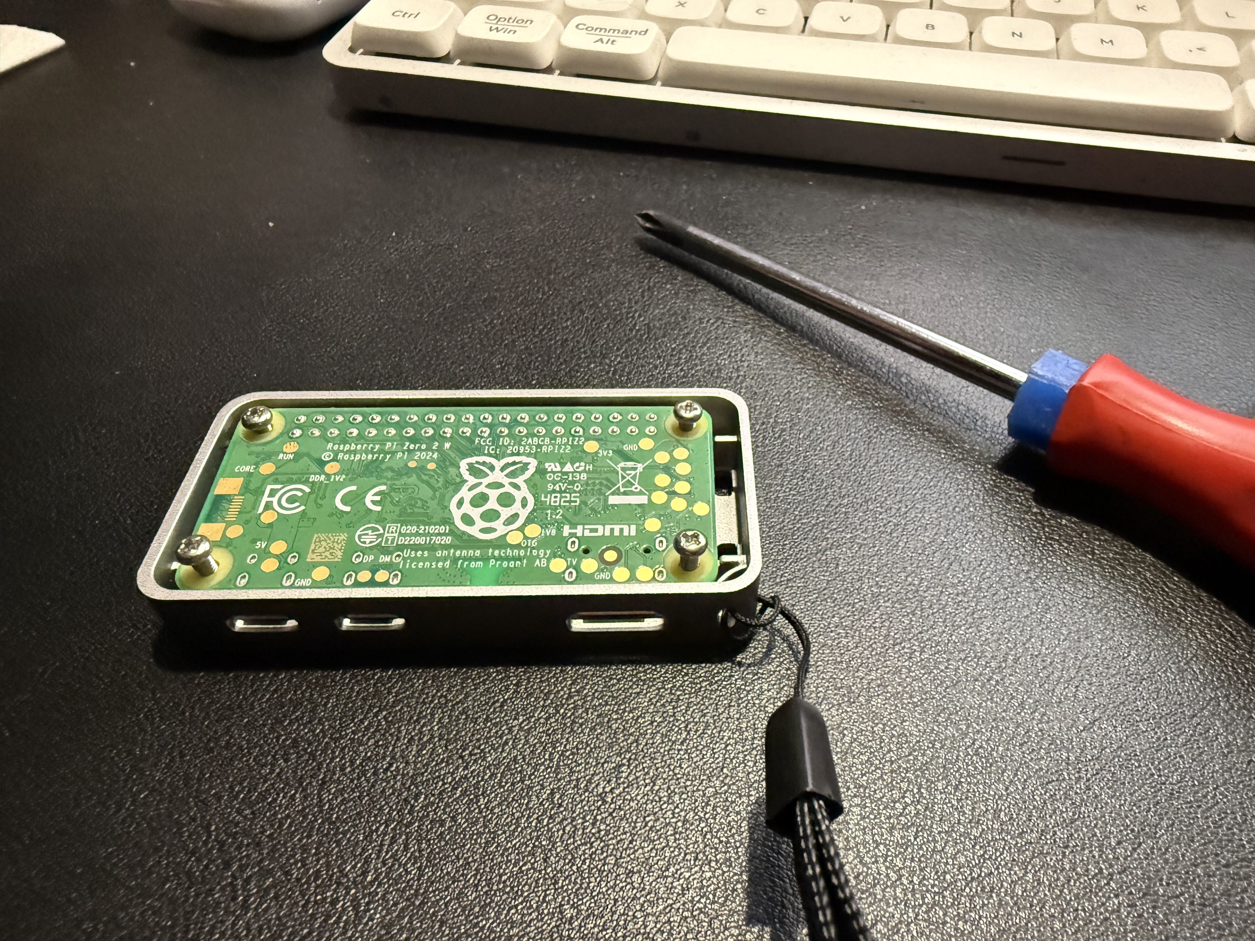 Hands off the fretboard